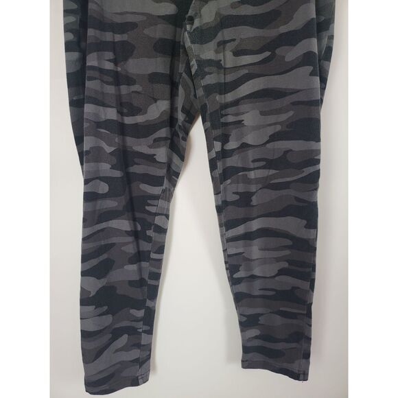 Torrid Capri Length Leggings 2X Womens Plus Size High Rise Grey Black Skinny Leg - Picture 3 of 8